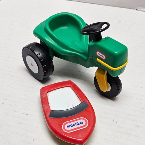 Vintage Mini Little Tikes Dollhouse Red Boat Green Tractor Doll House Furniture - Picture 11 of 11